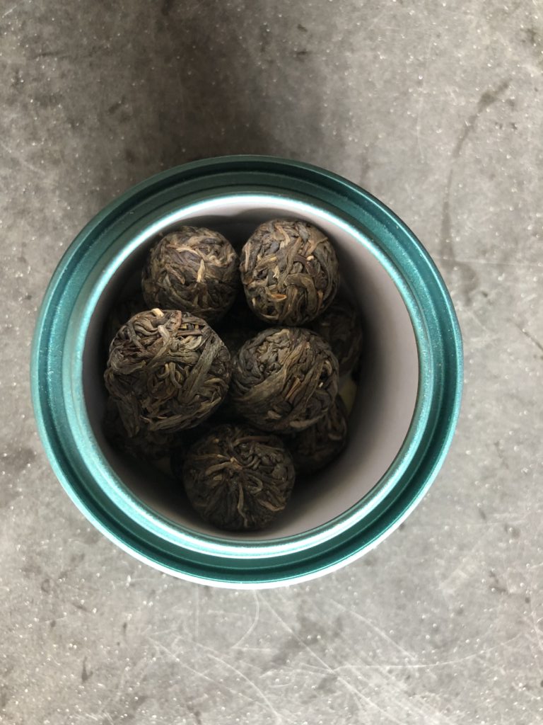 Raw puer ball